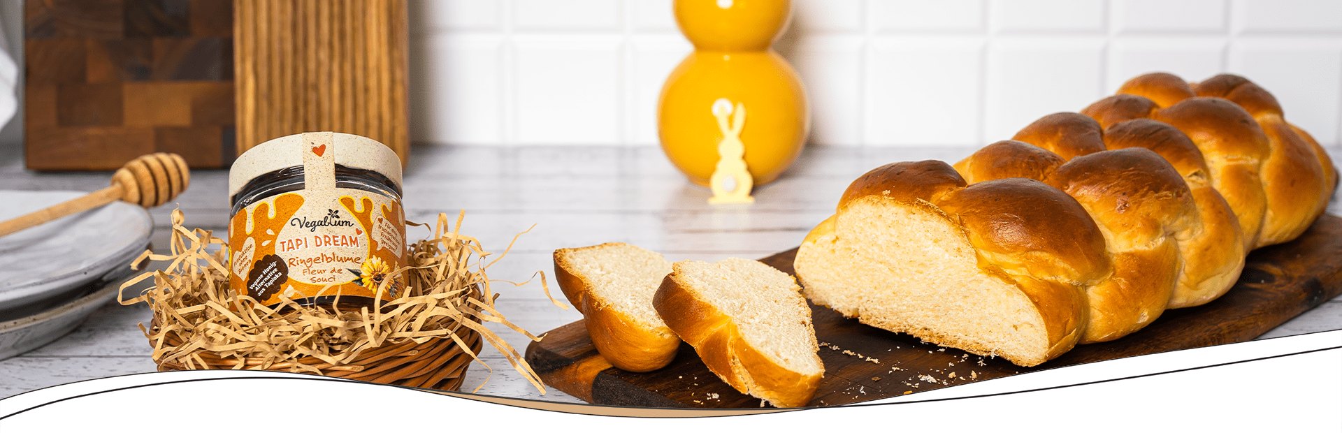 Rezept: Veganer Hefezopf mit Tapi Dream Ringelblume, die fructosearme Alternative zu Honig