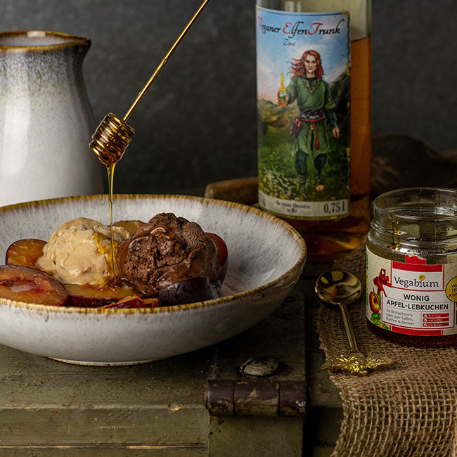 Veganes Rezept mit Veganem ElfenTrunk, vegane Met-Alternative - Pflaumen in ElfenTrunk Sauce