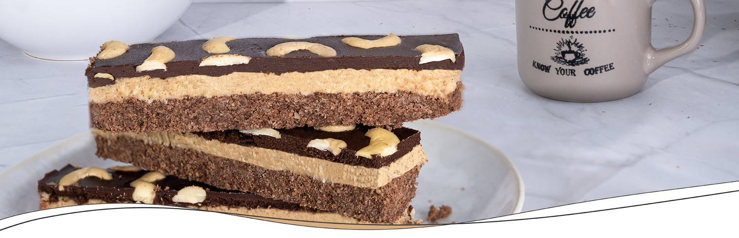 Rezept: Vegane Cashew-Kokos Riegel mit Nusscreme, Nussliebe