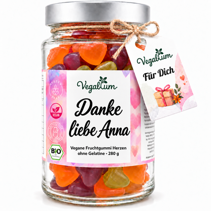 Personalisiertes Vegablum Glas mit 280 g Bio Fruchtgummi Herzen. Textbeispiel: Danke / liebe Anna