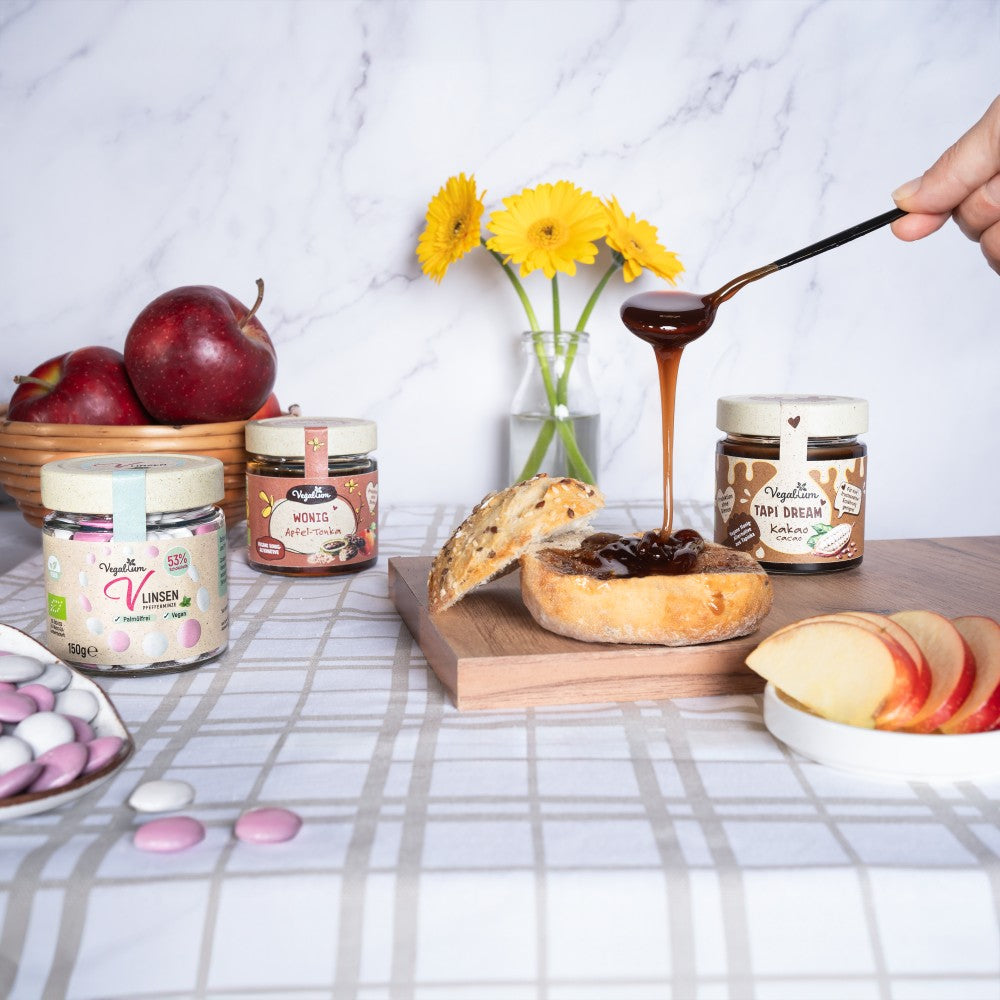 Kennenlernset Wonig von Vegablum, vegane Honig-Alternativen und vegane Süßigkeiten
