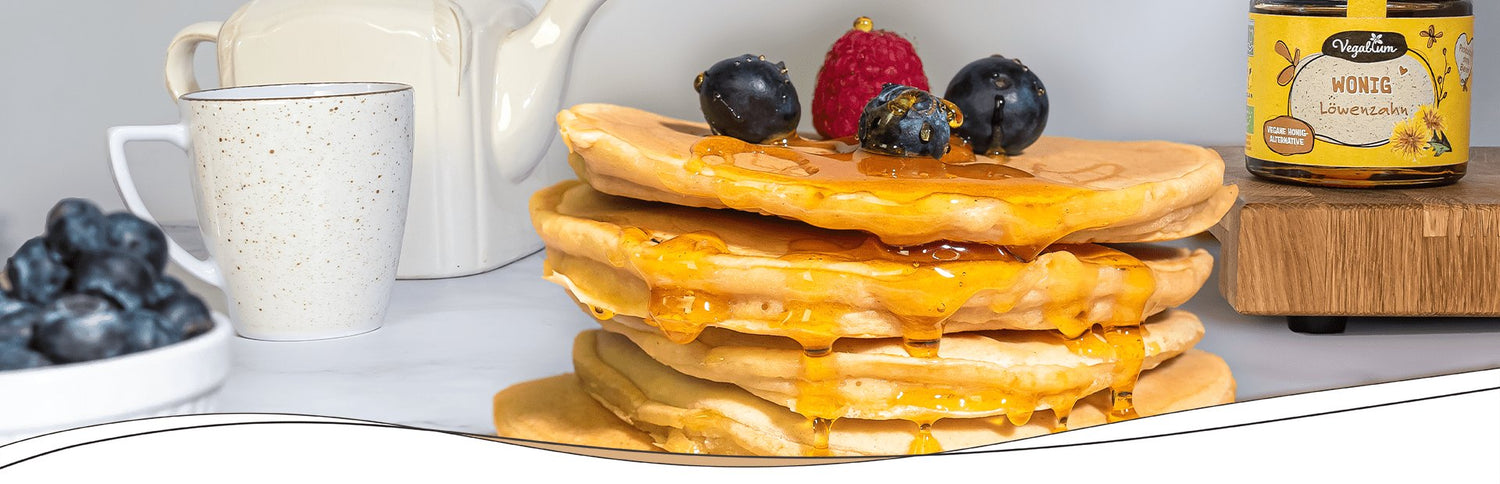 Rezept: Vegane Pancakes mit Löwenzahnwonig